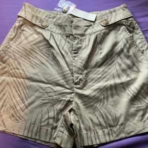 New with tags black house white market shorts
